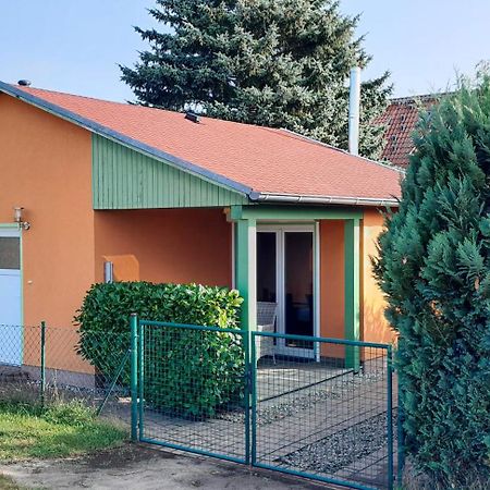 Kleines Ferienhaus Am Feldrand Malchow  Buitenkant foto