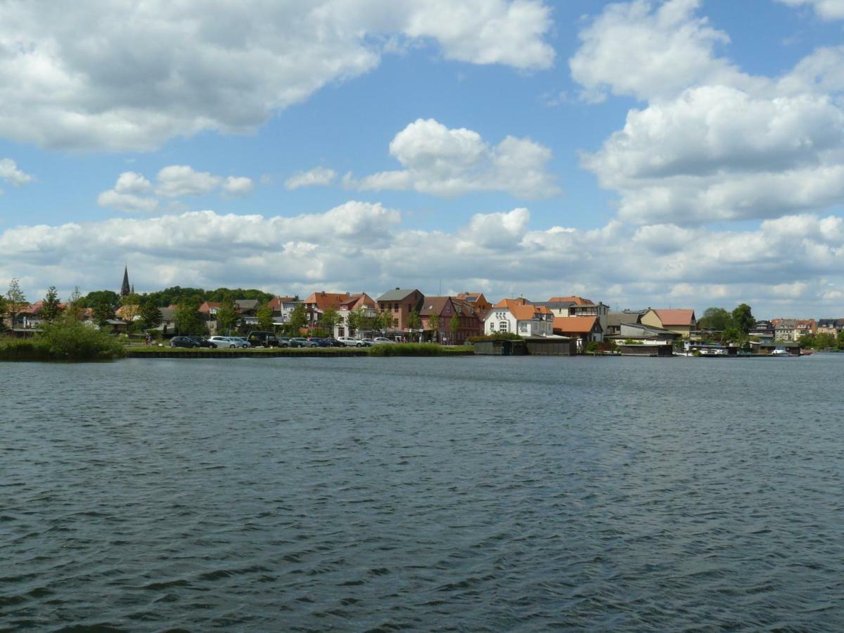 Kleines Ferienhaus Am Feldrand Malchow  Buitenkant foto